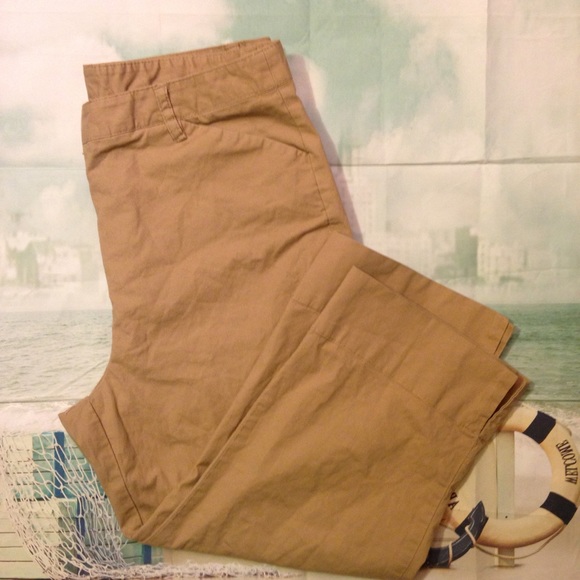 Style & Co. Pants - Style & Co Tan Capris 14 Petite Dress Pants